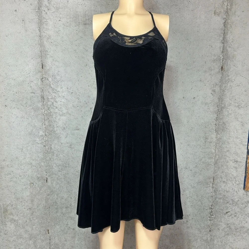 Free People goth Night Shade Black Velvet Lace Halter Fit & Flare Mini Dress S - Picture 4 of 7